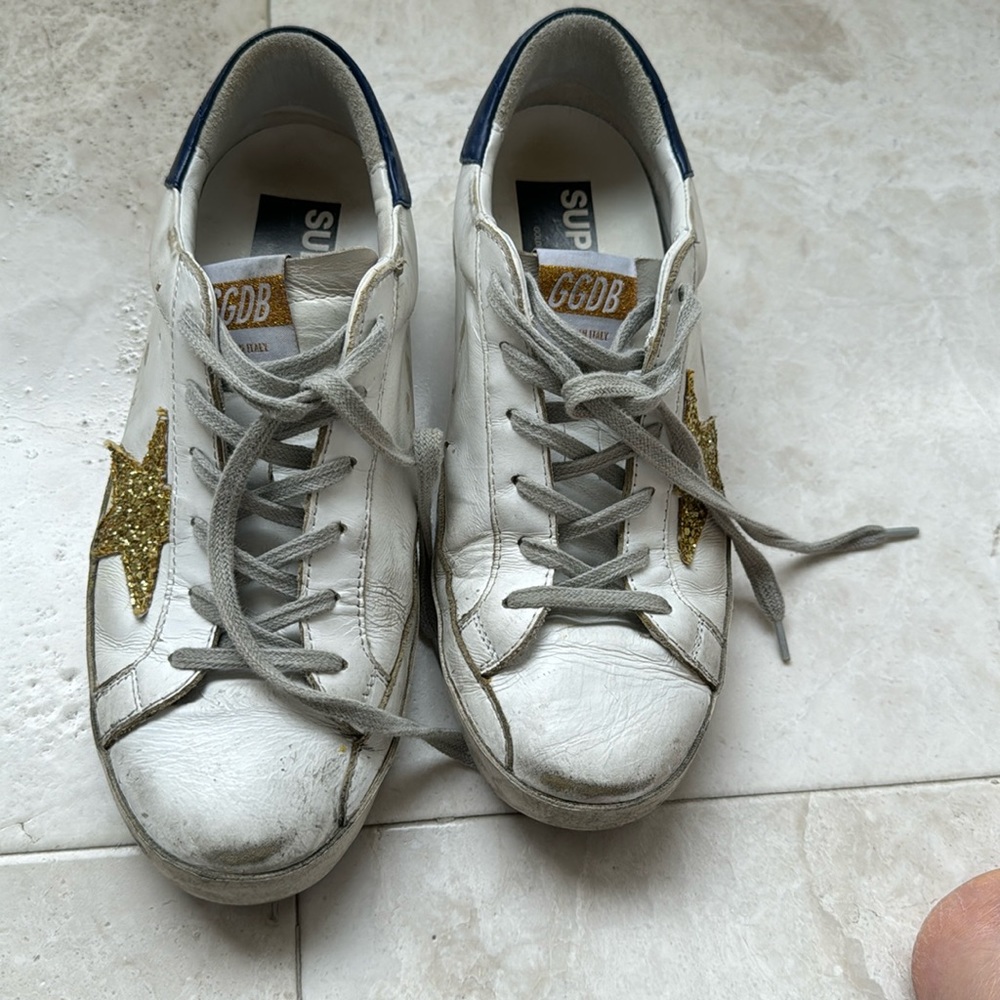 Golden goose superstar size 38
